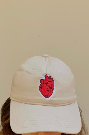 Gorra bordado corazón